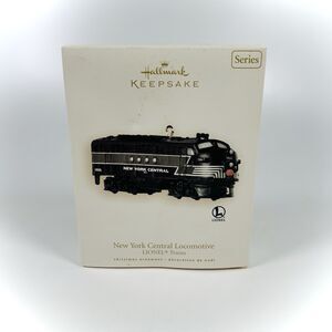 HALLMARK Keepsake Lionel Trains New York Central Locomotive ORNAMENT (2008) NEW